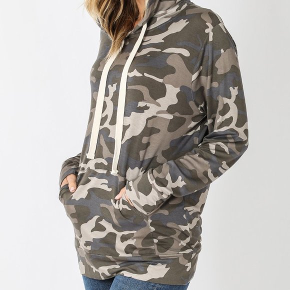 ✨Camo Cozy Hoodie with Pocket NWT - Picture 2 of 3